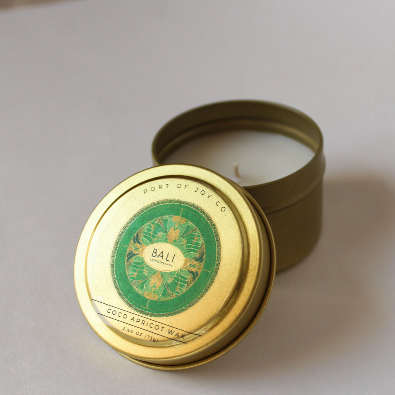 bali lemongrass tin candle open