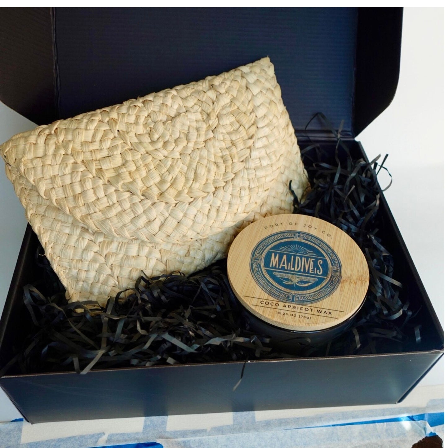 Mother’s Day Gift Box – Maldives Candle & Summer Purse