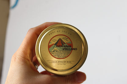 Handmade tropical candle designed to create a refreshing island-inspired atmosphere.