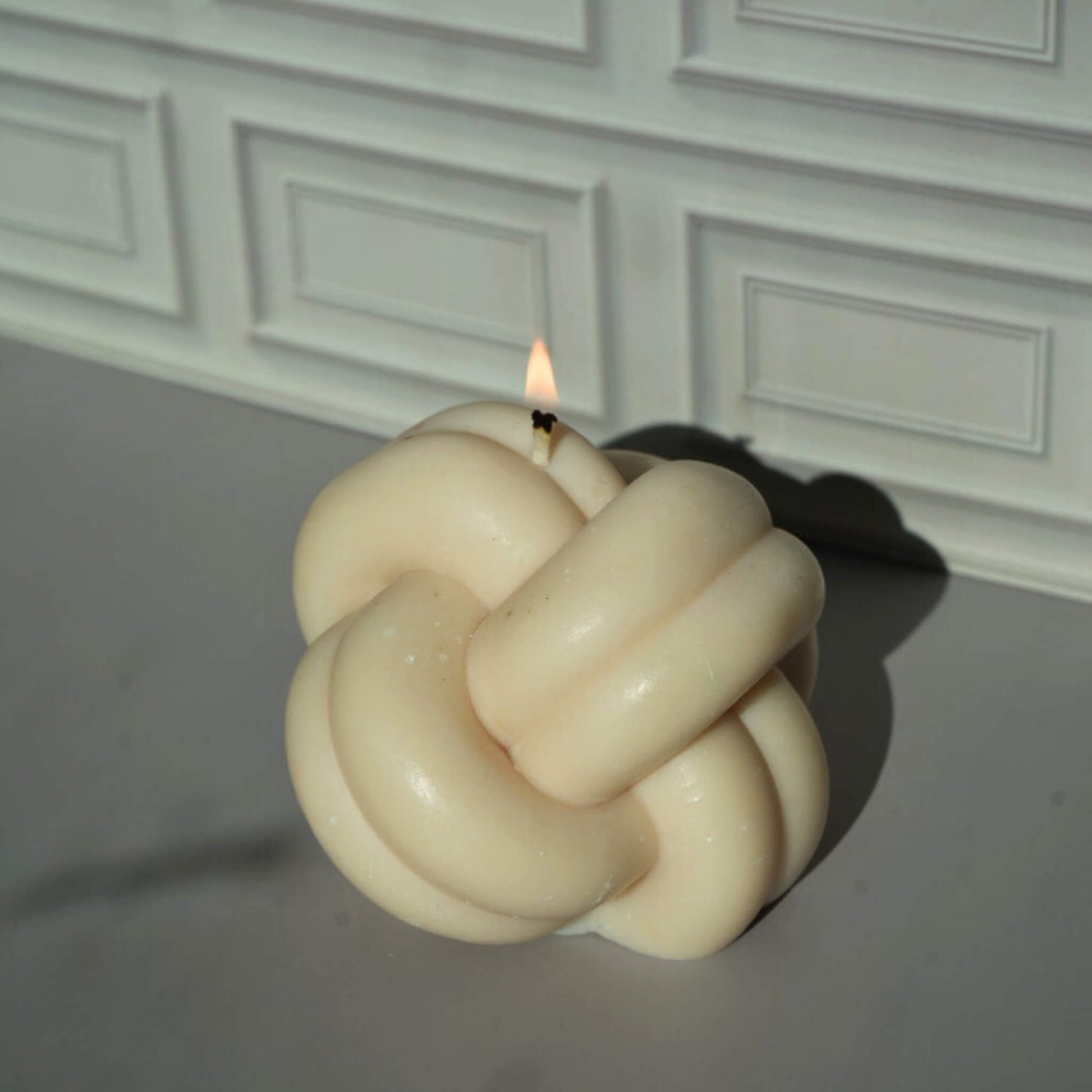 big knot candle sculptural