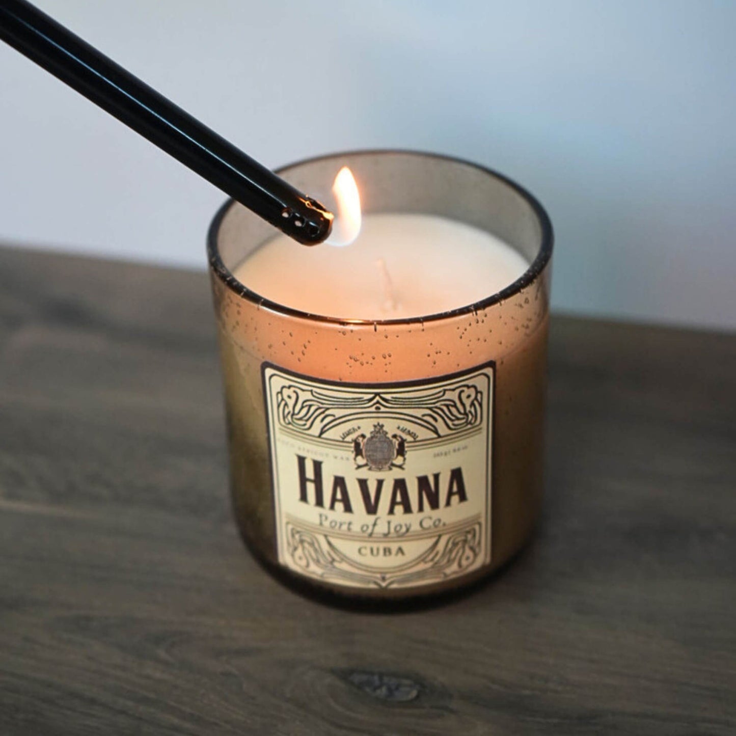 Havana Scented Candle - Tobacco & Sandalwood