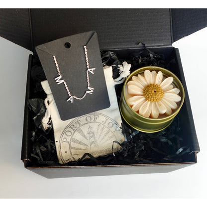 Mother’s Day Gift Set – Necklace & Candle
